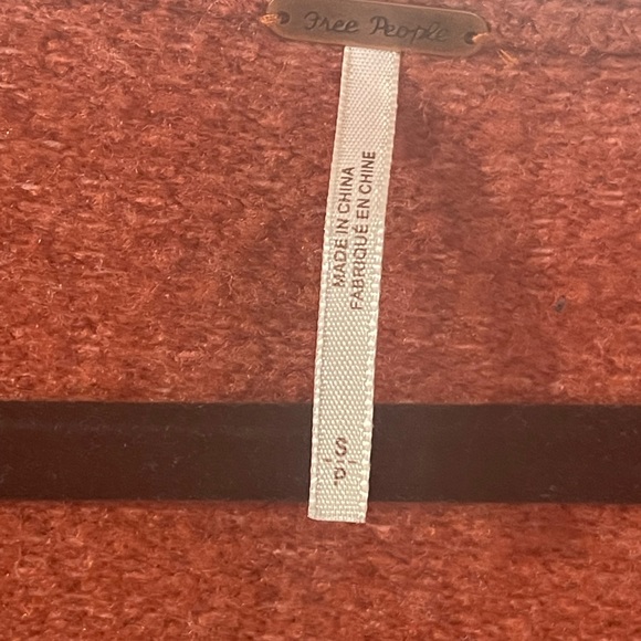 Free People sweater - Picture 6 of 7